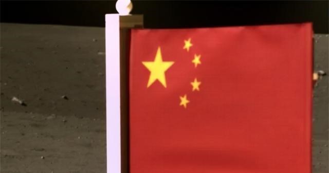 登月 五星红旗亮相月球，美国登月被指造假：为何美国国旗能随风飘扬？
