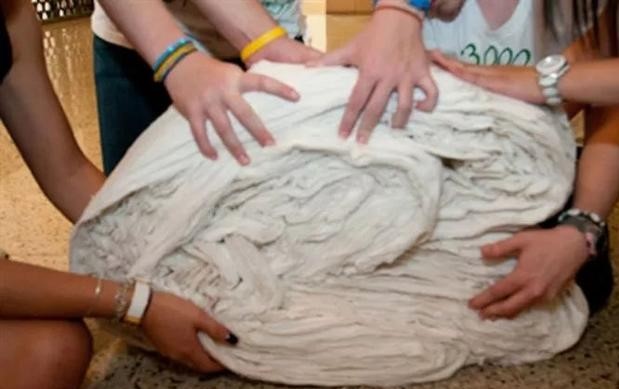  一张纸究竟可以对折多少次