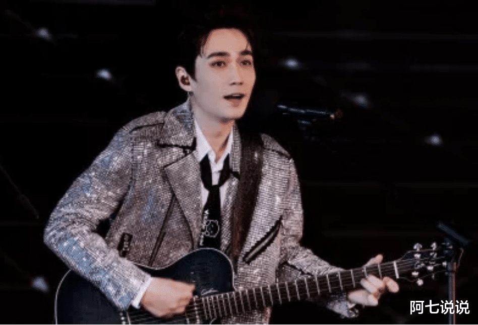 朱一龙|朱一龙：跑龙套10年终成顶流，他比很多演员都活得清醒和通透