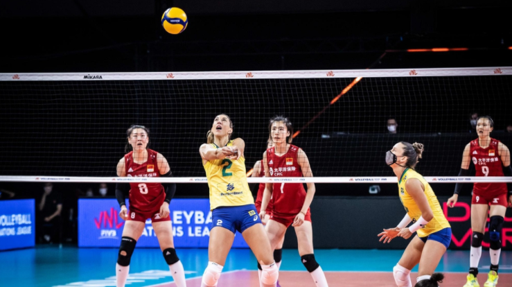 朱婷|双喜临门！中国女排将12冠王拉下马，结束4连败+正式迎回朱婷