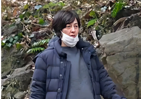 廖小鱼|吃一个日本娱乐圈的大瓜:60岁阿姨疑似约会41名男明星,均龄22岁
