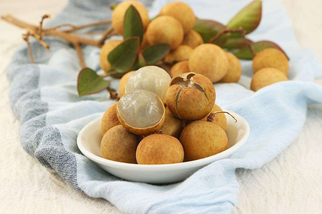 甲状腺结节|葡萄是甲状腺结节的的推手？医生提醒：不想结节复发，2种水果别多吃