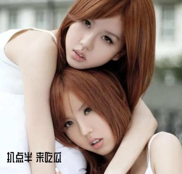 By2|双胞胎组合by2，妹妹算是把姐姐给“坑”惨了！