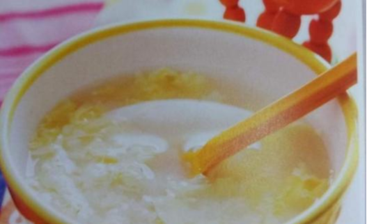 知否知否啊|宝宝几个月可以喝粥，小米粥还是大米粥？