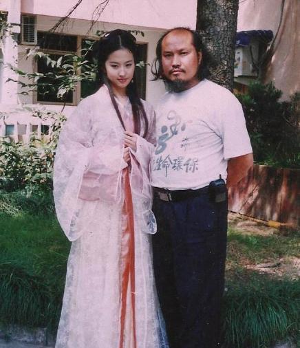 刘亦菲|为夺刘亦菲自杀，被误会20年不吭声，“最强星妈”刘晓莉真能忍