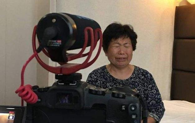 杜新枝|死性不改！杜新枝讽刺姚威忘恩负义，网友愤怒：简直不是人！