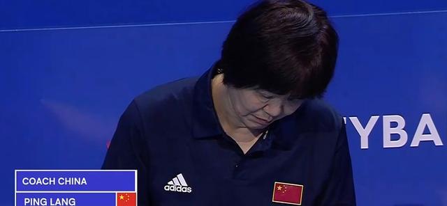 日本隊|再輸一局！中國女排0-2日本隊，打得太亂，發球失誤多，郎平無奈