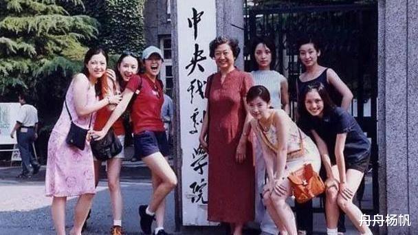 袁泉|袁泉仅2个月瘦30斤，减肥过程辛酸，体重再没反弹，你也可以尝试