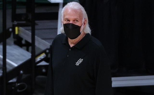 切尔西|44+19+13，一打马刺就来劲！再见了波波维奇，附加赛没有奇迹