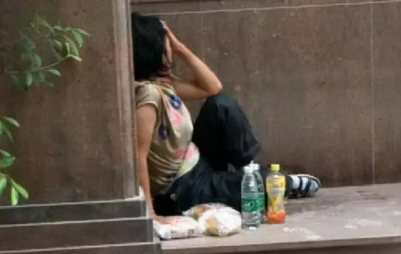 横店|女群演怀孕4次打胎4次，第5次怀孕没钱处理，男友回老家相亲