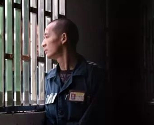 交易 父母离异无人管教,男子抢劫强奸杀人,杀人狂魔被执行死刑