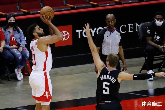 火箭队 火箭再签一人!1米98重型前锋正式加盟,斯通仍希望交易豪斯