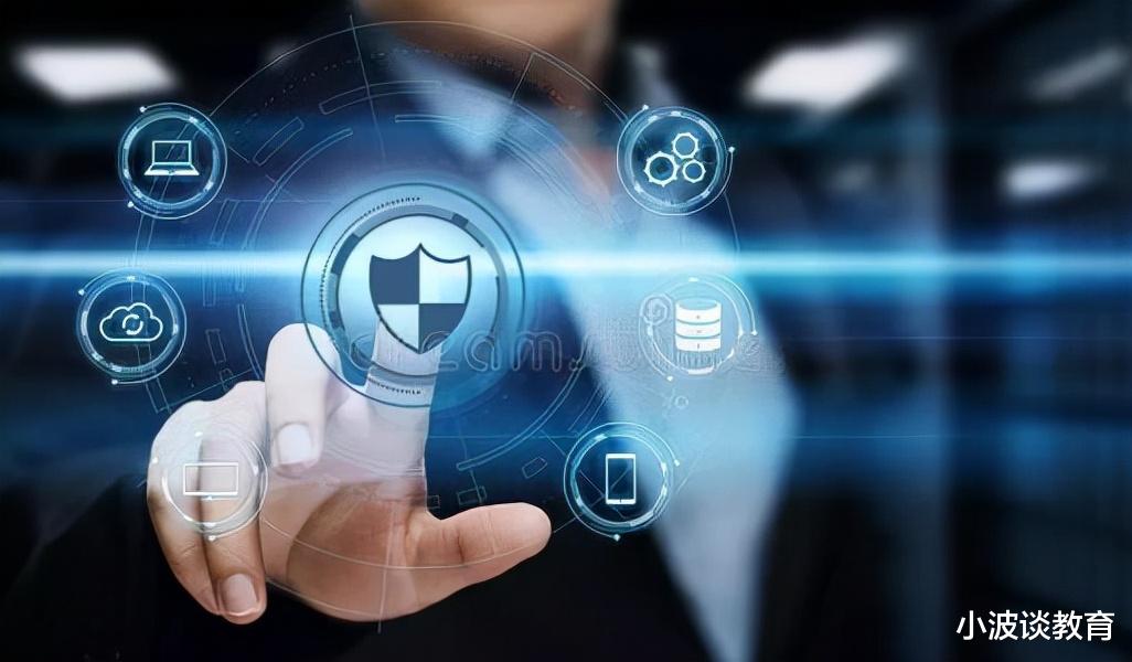 女大学生 一女大学生“私密照”被曝，遭陌生男子多次骚扰，男友回应很给力