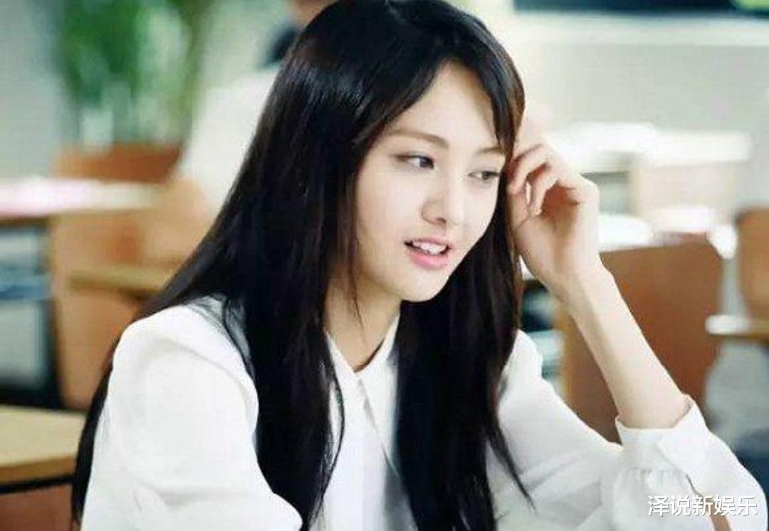 郑爽|心理医生透露郑爽近况，张恒被爆早期异国军装照？网友: 难以相信