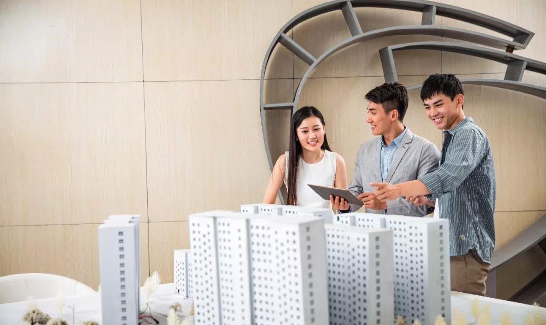 情微说|从95后女孩花10年积蓄买房,到入住毛坯,看当下楼市的3种新趋势