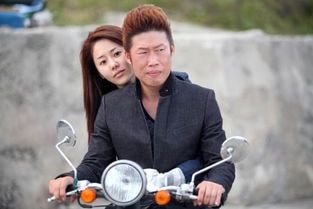 高贤贞|“豪门弃妃”高贤贞:巅峰时刻选择嫁入豪门,解决离婚仅需2小时