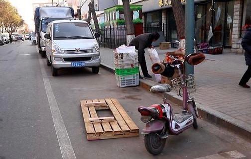 宇探百科 太原网友热议，停车位被垄断，有空位也不让停
