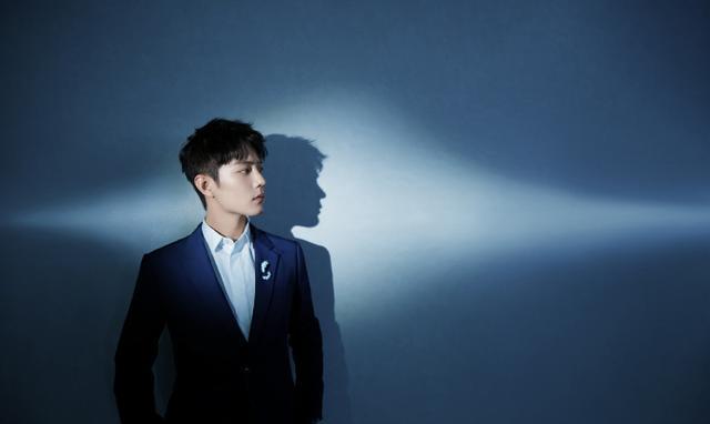 肖战|博主离灯自杀离世，肖战无辜被骂，发文引战者被扒是王一博粉丝？