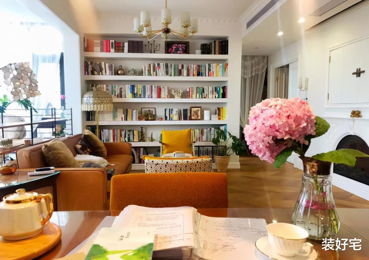 酷酷的高中女教师,不顾未婚夫反对,坚持用旧家具装扮婚房,超赞