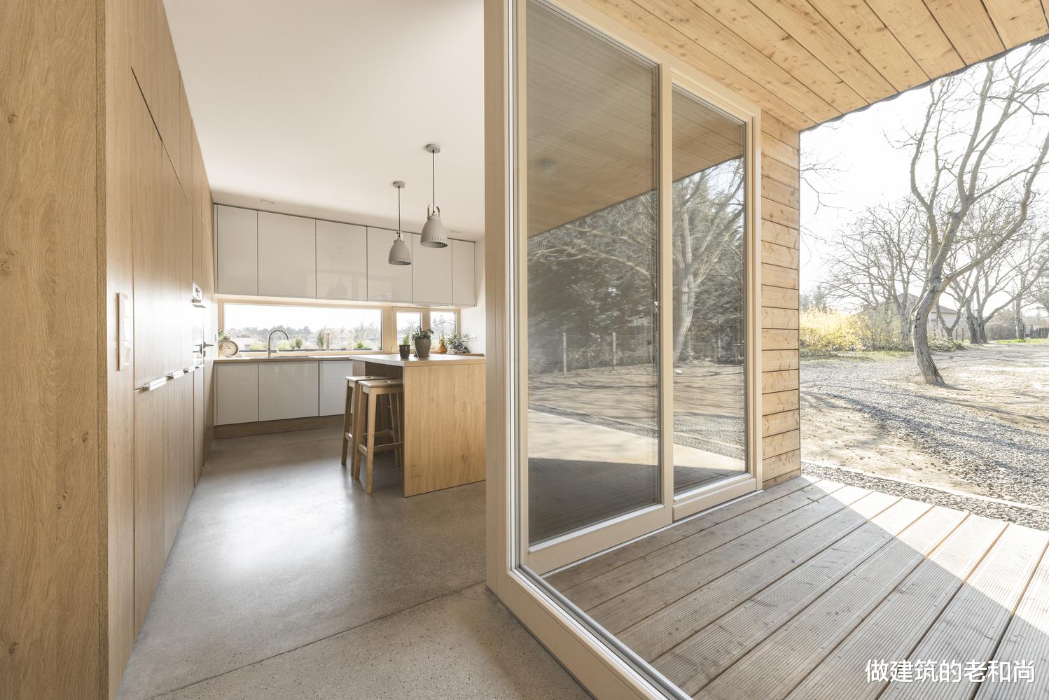 低成本又耐用的家庭住宅:单层体量内的空间利用高效