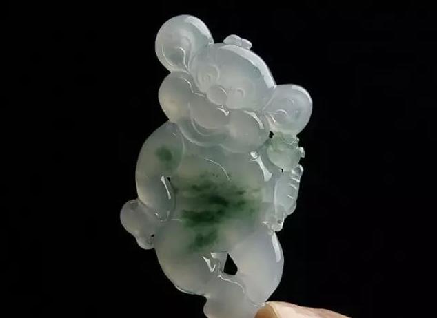钱币|富有创意的一些民间翡翠雕刻作品,一起来欣赏一下吧!