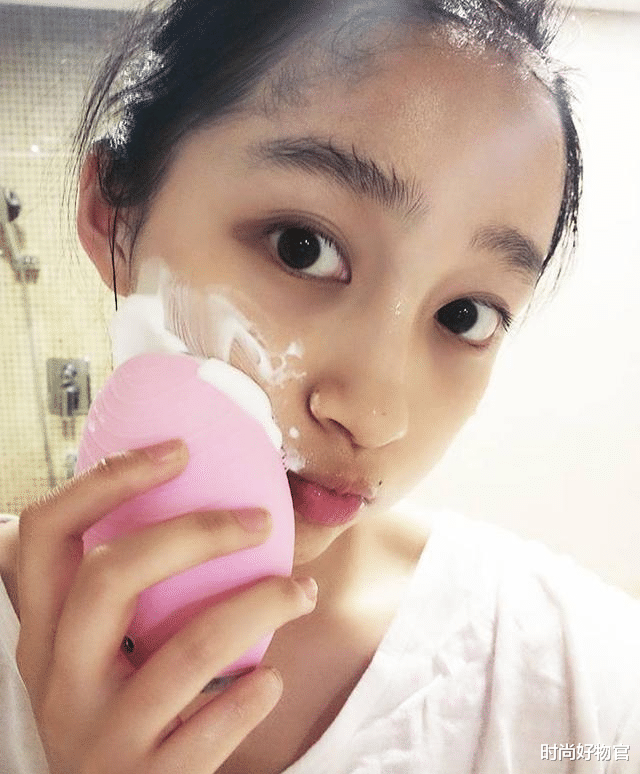 时尚好物官|女明星也有闭口烦恼，看她们是怎么解决的，别再自己搞清洁伤皮肤