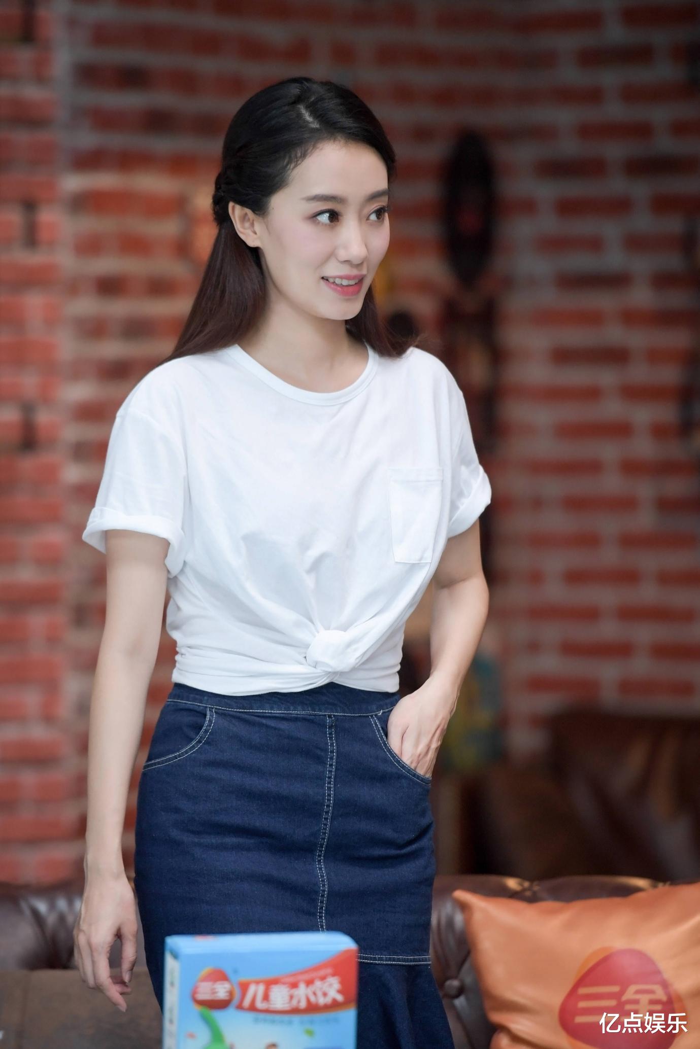 张小斐|张小斐：别人红了，一堆黑历史被扒，她红了，都是些心酸的过往