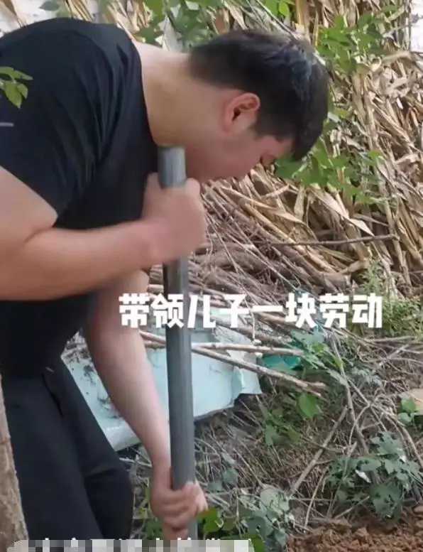 陈亚男|知情人晒大衣哥和朱单伟干农活：曾因太懒被老婆陈亚男批不务正业