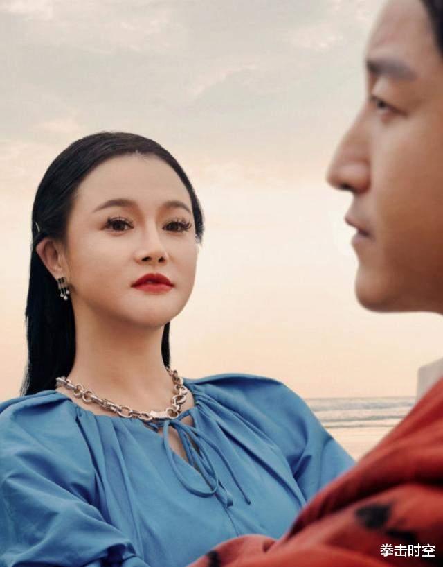 冉莹颖|冉莹颖五官又变了！邹市明娇妻到底长什么样，卸妆后真认不出来
