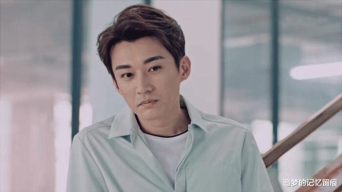 张起灵|《盗墓笔记》解雨臣比吴邪能力高得多，为什么没有选择小花呢？