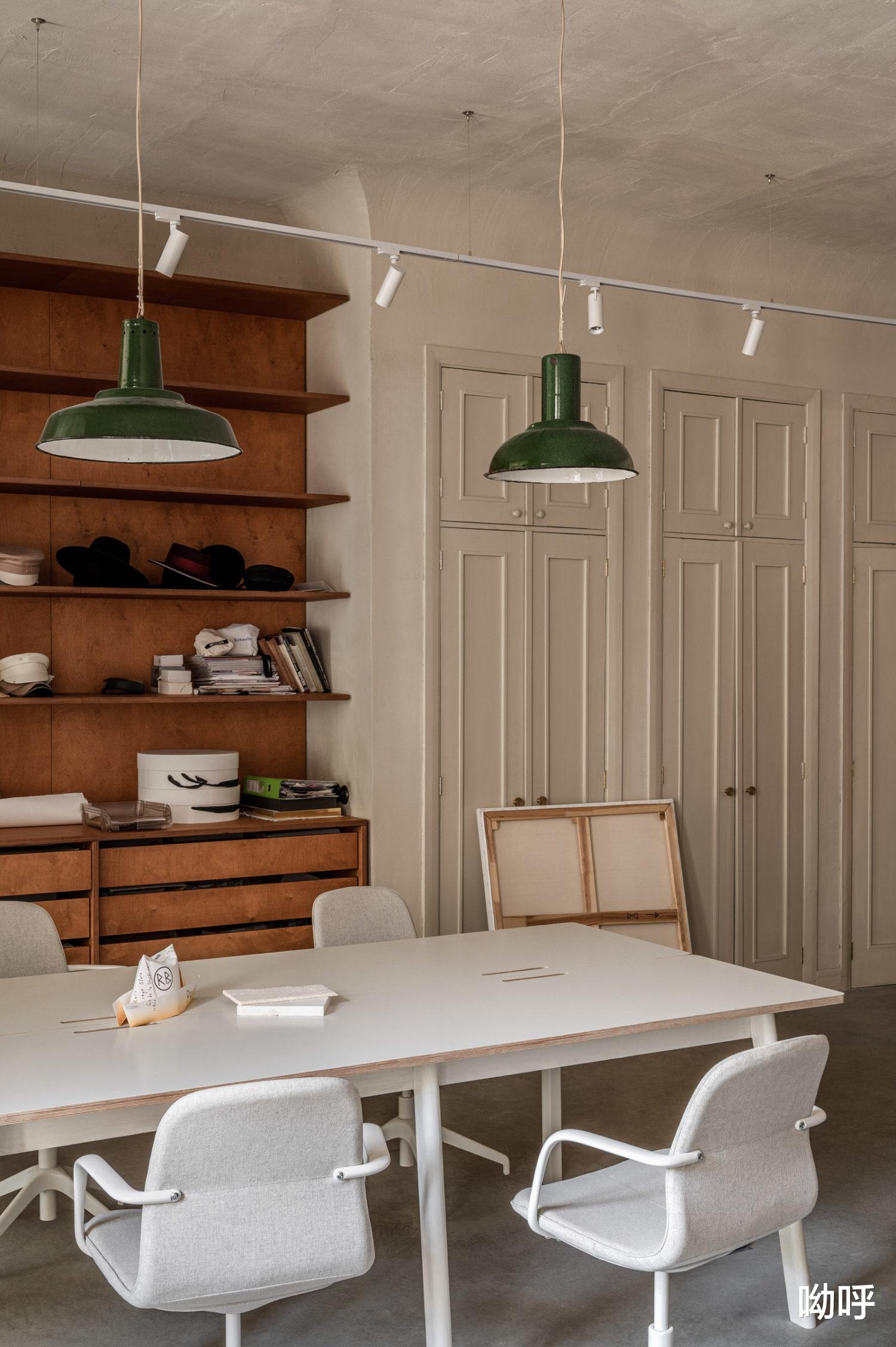 Rina Lovko Studio丨Ruslan Baginskiy办公室