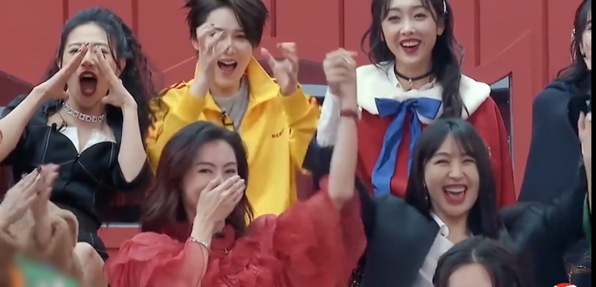 那英|张柏芝挑战那英组，换位赛竞争激烈！李菲儿组一袭红衣看呆黄晓明