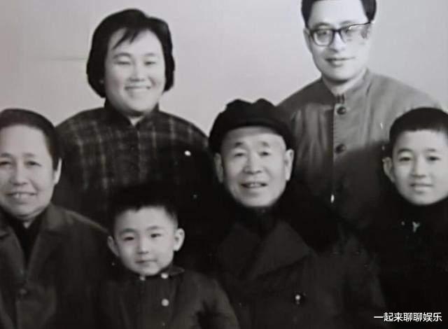 王志飞|王志飞：娶小15岁妻子，大骂前妻儿子没出息，对现任女儿极尽宠爱