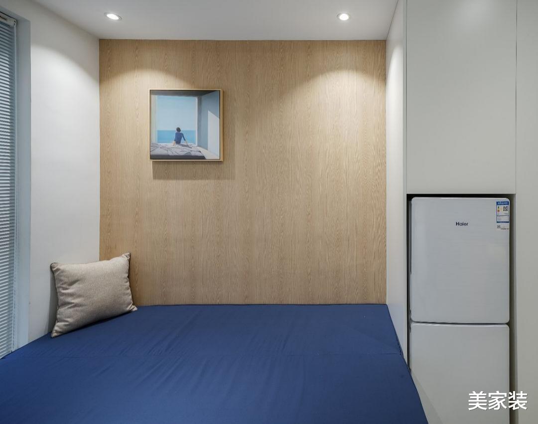 22平米公寓，改造成设施齐全的功能房，电视还是旋转的！