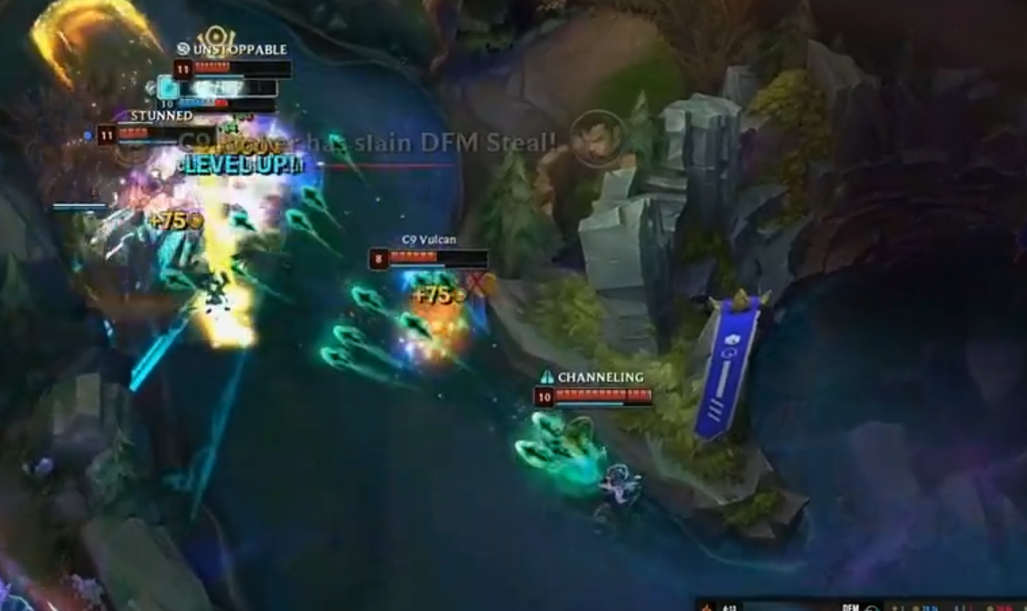 cloud9|DFM大胜C9挺进S11小组赛16强,爆了本次入围赛最大一个冷门。