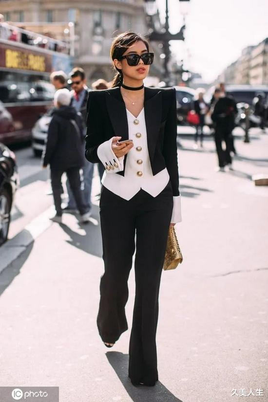 久美人生|糟糕！周雨彤、刘雯的齐腰西装竟让我找到了心动的感觉~