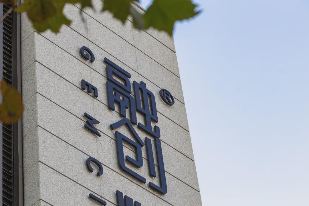 融创中国|房地产历史转折期，融创陷入困境，或将成为下一个恒大许家印