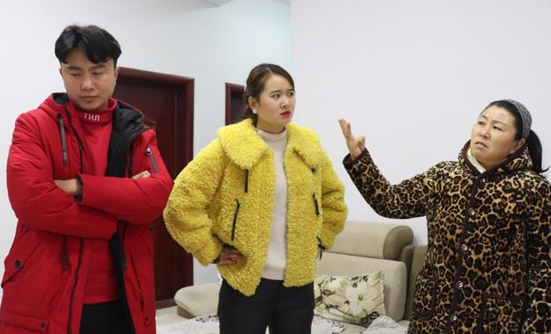 小怪兽情感|57岁张阿姨哭诉:婆婆拿我陪嫁的金镯子,给小姑子做嫁妆