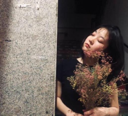 邵雨轩|邵雨轩背后的女人，“张小花”颜值曝光，网友：不当明星可惜了