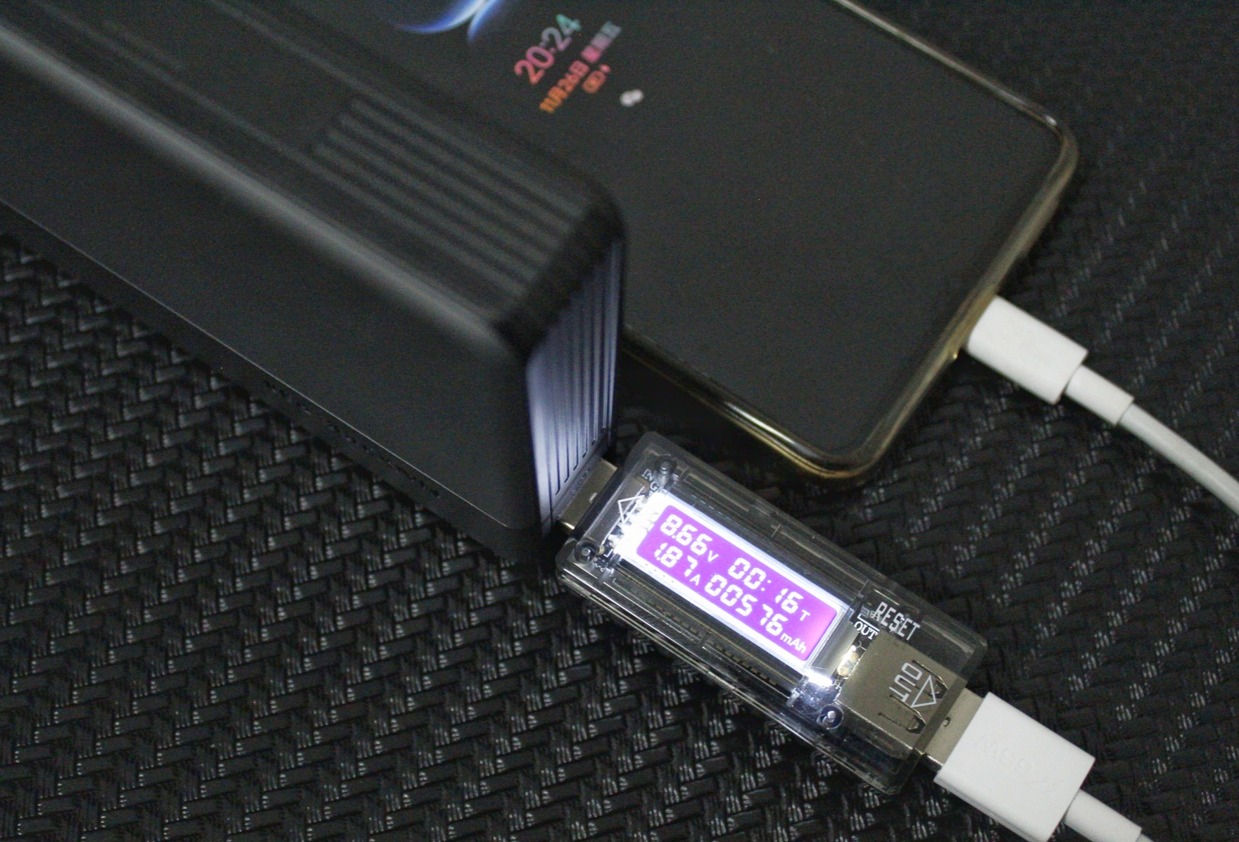 |3万毫安正反百瓦快充，Aohi P30能给显示器供电的充电宝
