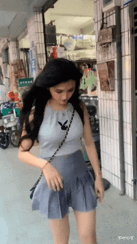 书尽心生|搞笑GIF：还是上学的时候欢乐啊，你们这样玩过吗？