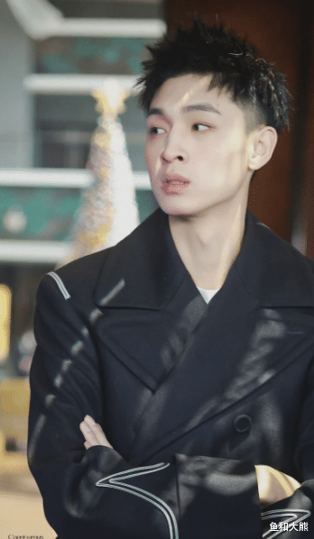 沙溢|《快本》完成改版！被曝快乐家族仅剩何炅，网友情绪激动忙着告别