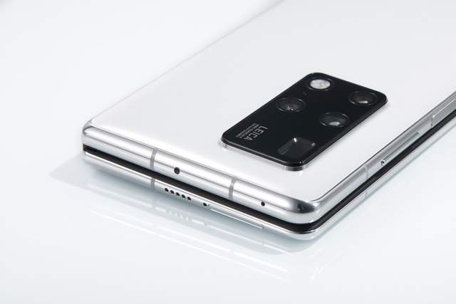华为荣耀|荣耀MagicX折叠屏手机曝光，用专利秀肌肉，设计水平要超越华为？
