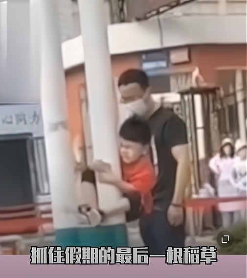 萱爸育儿经|幼儿园孩子不想上学,哭拽妈妈头发不撒手,网友:当妈别怕秃头