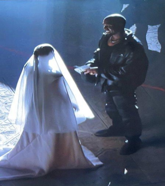 难舍离断|忙Donda的kanye不顾yeezy350v2的高危程度 细节对比展示五年的沉淀让鉴定有多困难