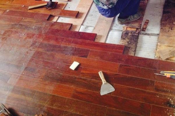 木地板进水了怎么处理?一篇文章帮你搞定