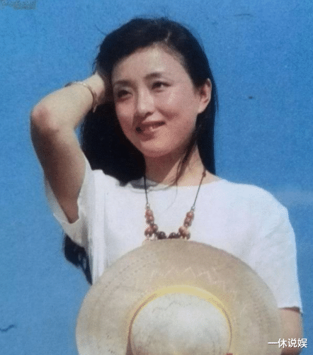 杨澜|你敢穿比基尼上镜吗？央视主持人杨澜当年的回答，改变了她的一生