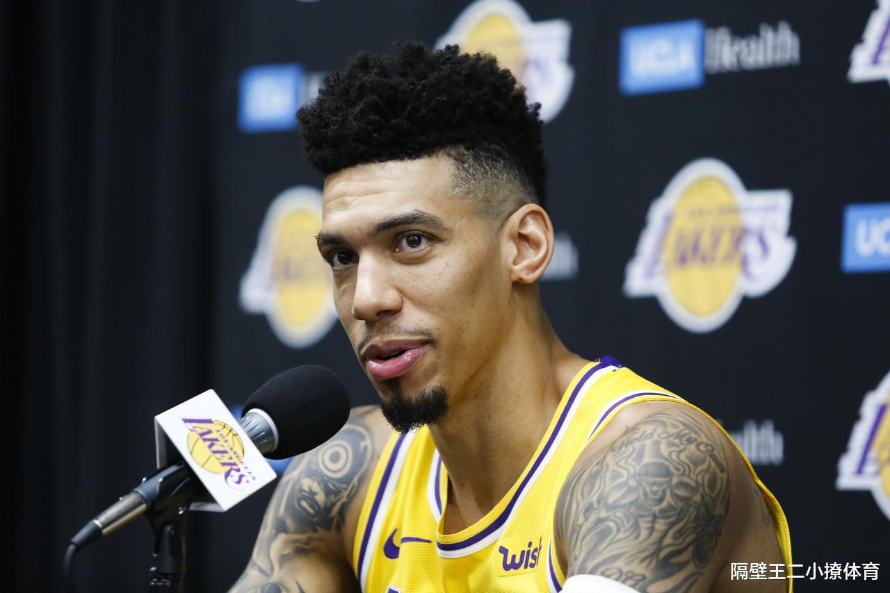 詹姆斯·哈登|原來(lái)他們才是2009屆最出色的四大球星與三大冠軍！