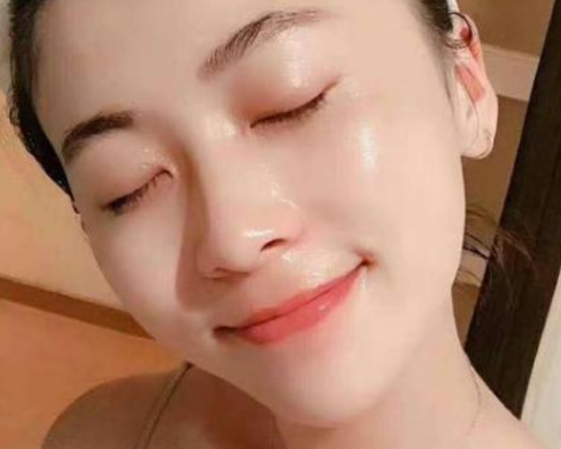 穿衣搭配 长期使用精华液,三年后皮肤会变成什么样子?说出来你或许不会信