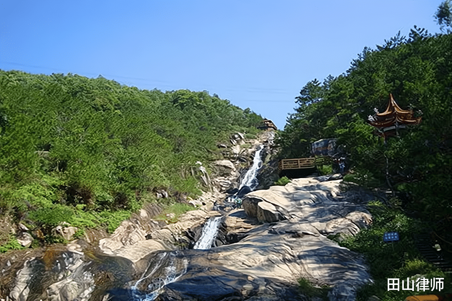 厦门北辰山特大杀人血案:龙泉洞内四女尸,凶手不为劫色只要钱